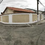 Casa COMPLETA-Espaço PET-WIFI-TV Ilimitada-03 carros-Até10 pessoas