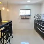 Casa COMPLETA-Espaço PET-WIFI-TV Ilimitada-03 carros-Até10 pessoas