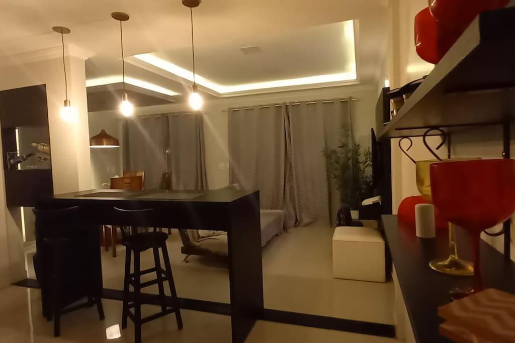 Casa Completa-espaço Pet-wifi-tv Ilimitada-03 Carros-até10 Pessoas Cabo Frío