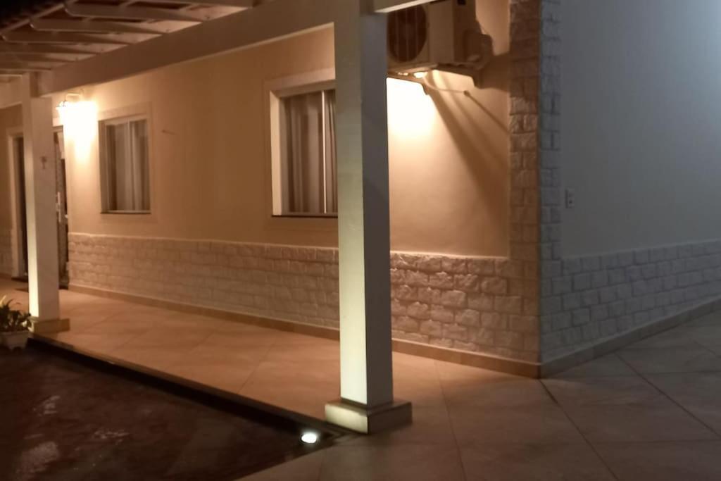 Сasa de vacaciones Casa Completa-espaço Pet-wifi-tv Ilimitada-03 Carros-até10 Pessoas