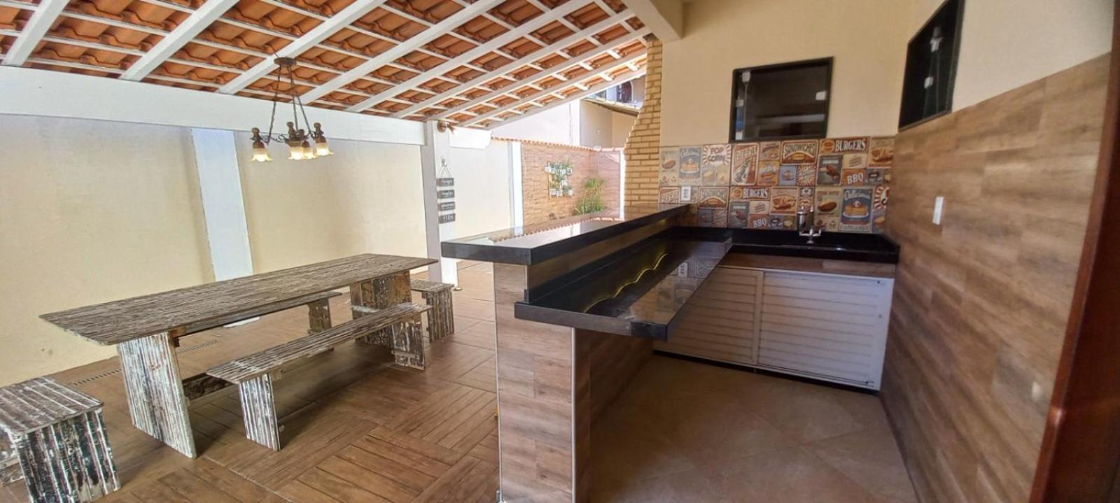Casa Completa-espaço Pet-wifi-tv Ilimitada-03 Carros-até10 Pessoas *